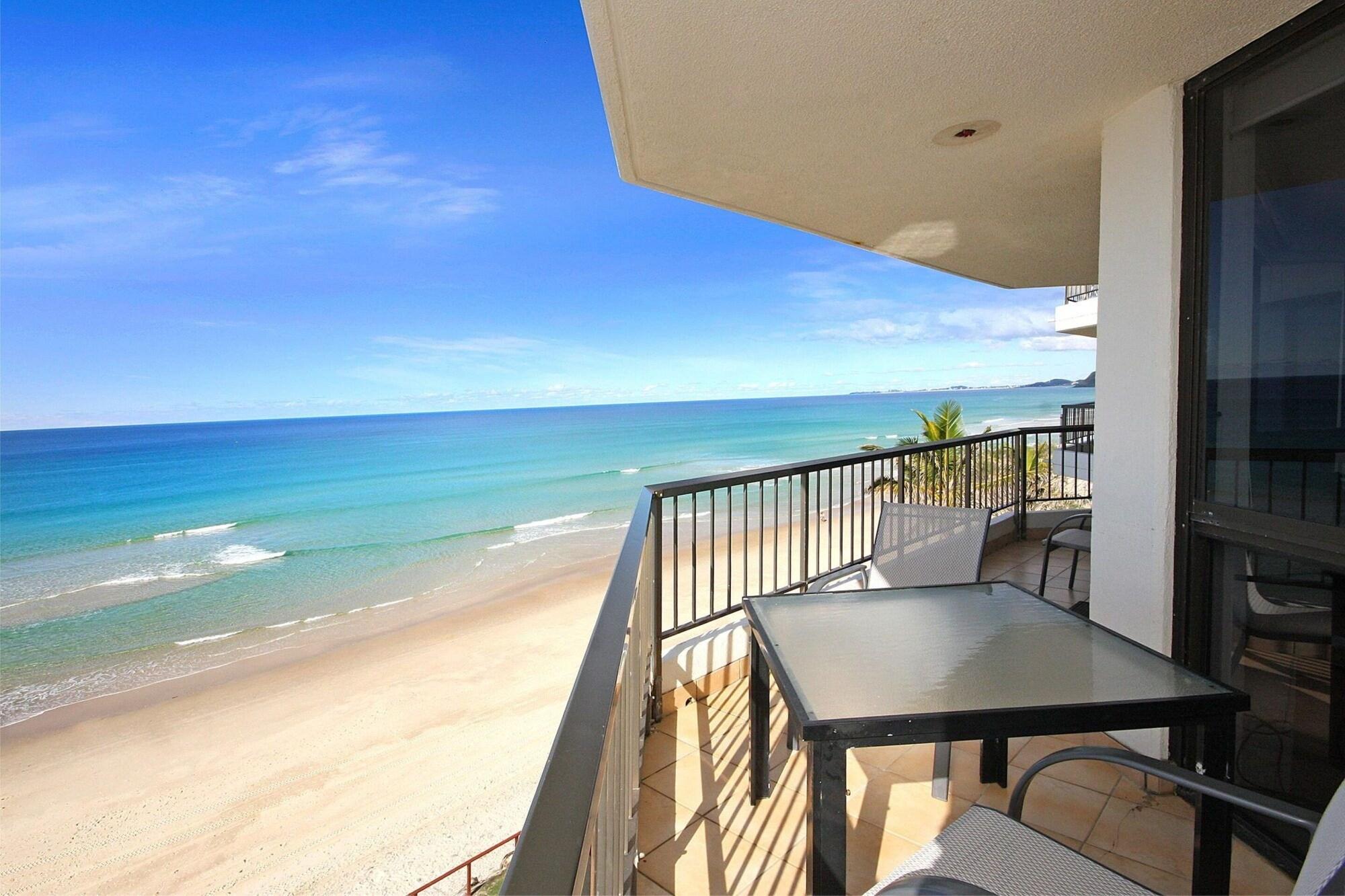 Spindrift On The Beach - Absolute Beachfront Mermaid Beach Esterno foto
