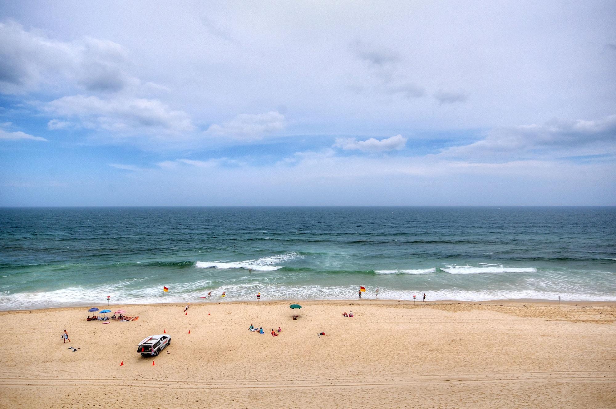 Spindrift On The Beach - Absolute Beachfront Mermaid Beach Esterno foto